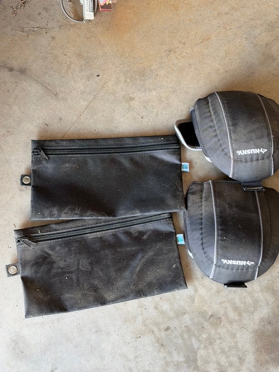 Tool pouches and kneepads