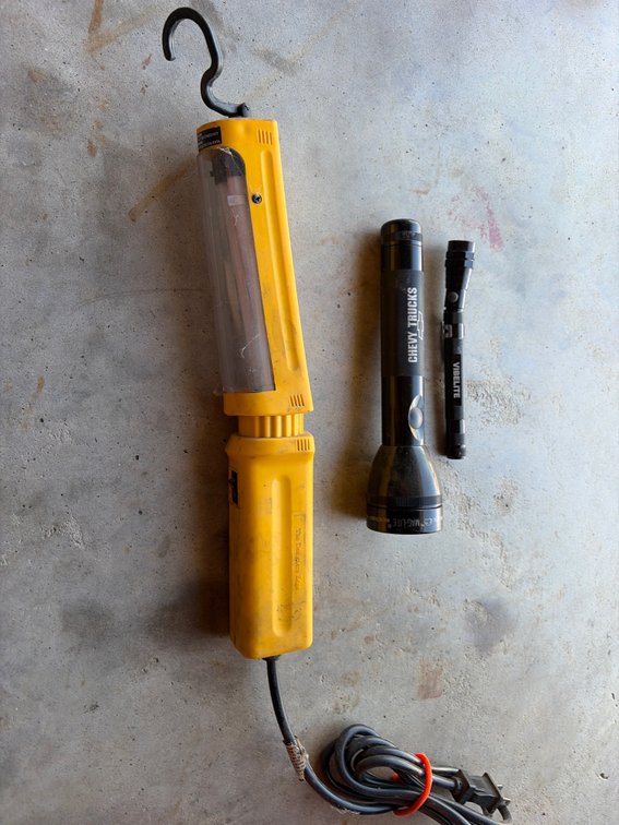 Flashlight and drop light