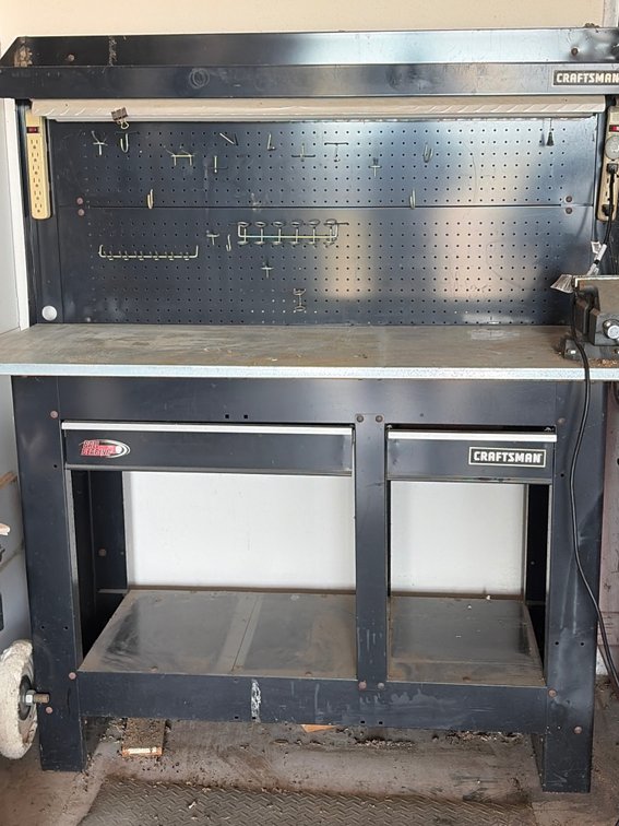 Craftsman workbench w/workliggt