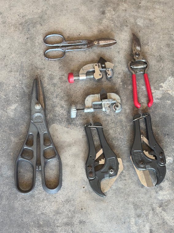 Lg scissors, pecks cutters, tubing cutters, Tin snips