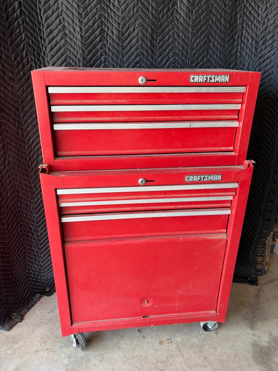 Craftsman roll around with one upper box