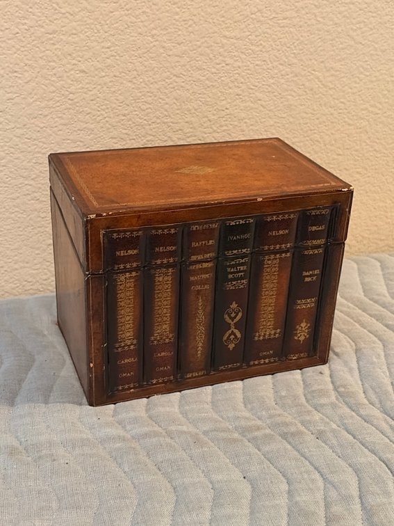 Hand crafted Philippines treasure box with Boat façade