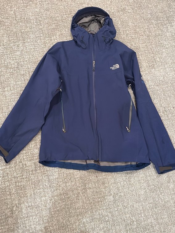 Northface men’s large raincoat