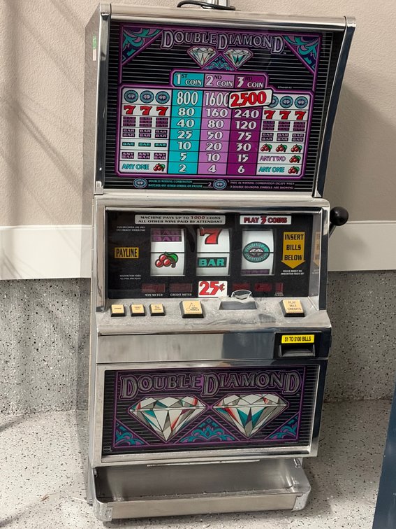 Double diamond $.25 slot machine international gaming, machine model number B5136CW