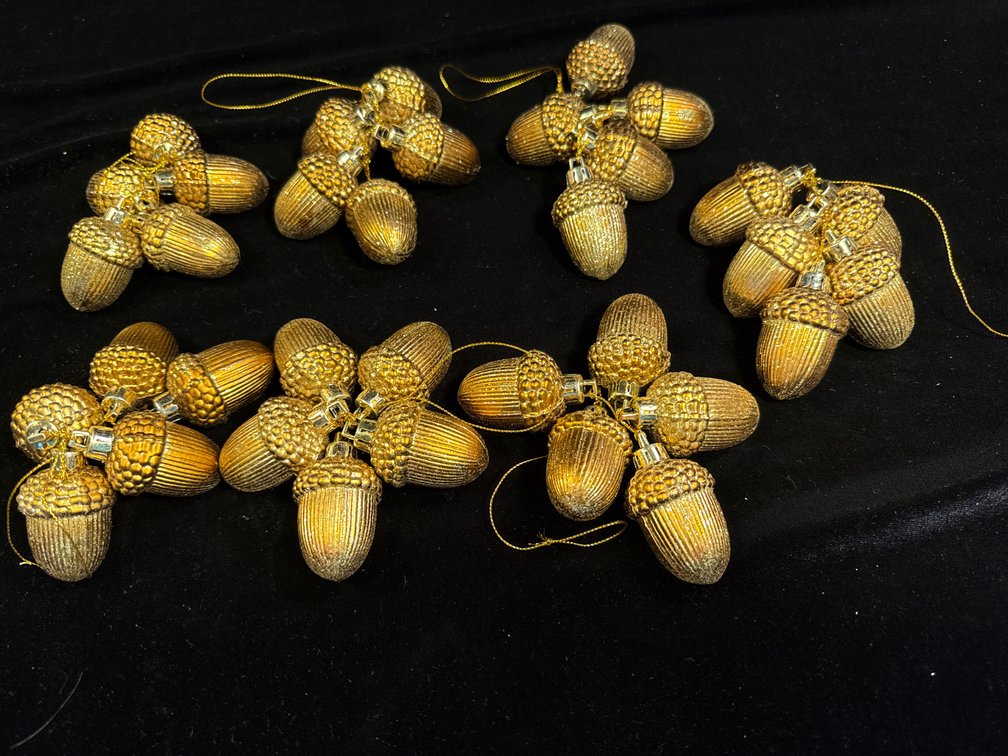 gold-colored cluster acorn Christmas tree ornaments