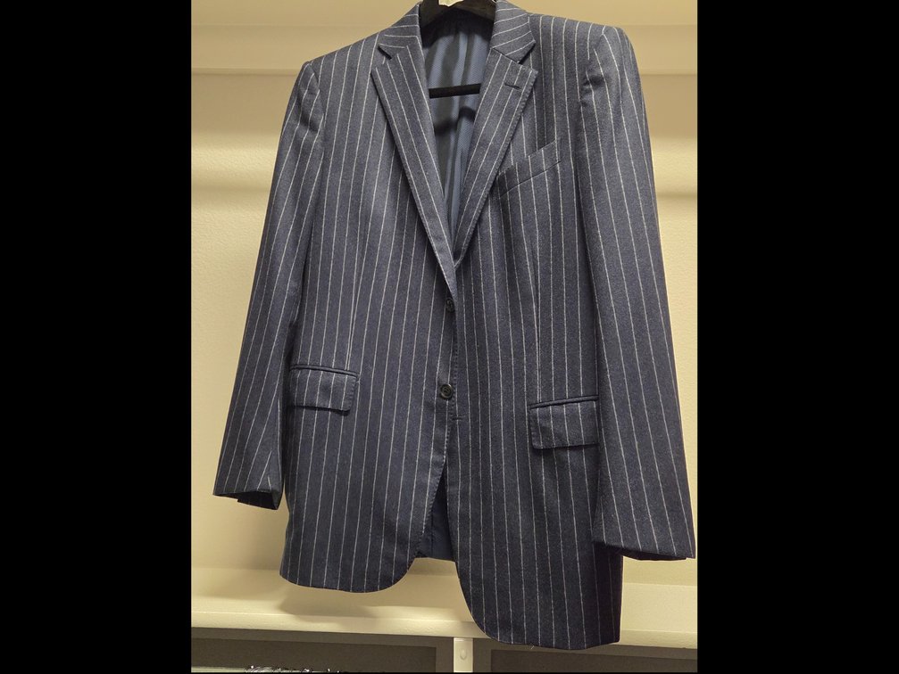 Ermenegildo Zegna 44R Classic Navy Pinstripe 2 Button Blazer