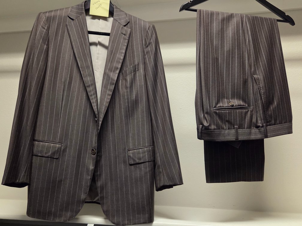 Ermenegildo Zegna 44R Brown Pinstripe Suit