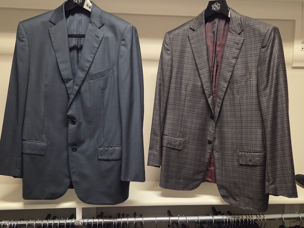 2 Ermenegildo Zegna 44R blazers
