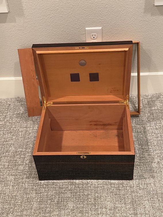 Savoy Humidor