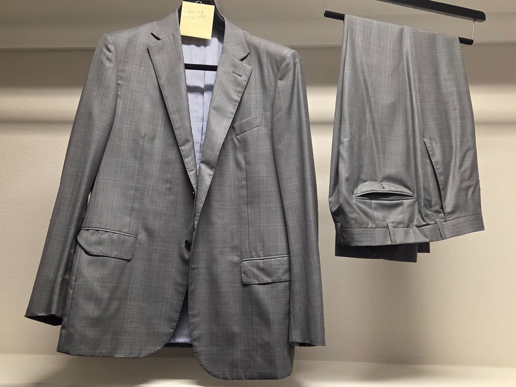 44R Ermenegildo Zegna Lt Grey Suit