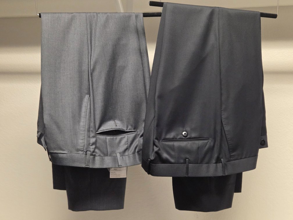 2 pairs of Ermenegildo Zegna 32x32 dress trousers