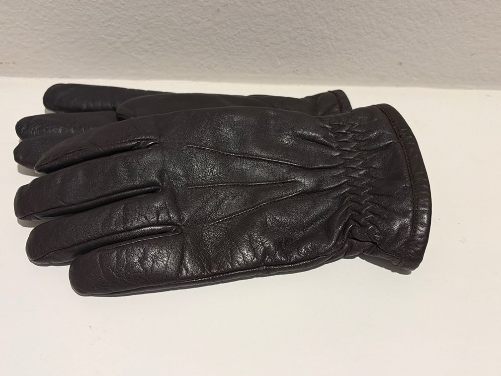 pair of Fownes vintage brown leather lined gloves