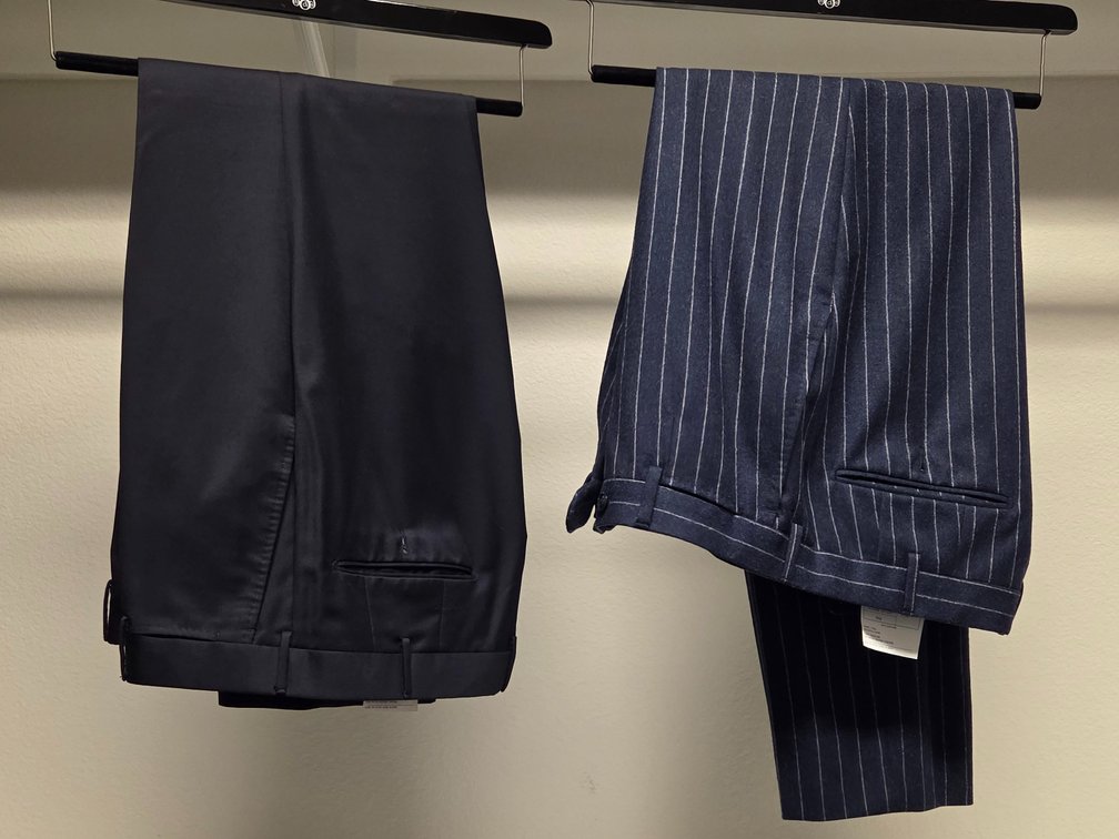2 pairs of 32x32 Ermenegildo Zegna luxury trousers