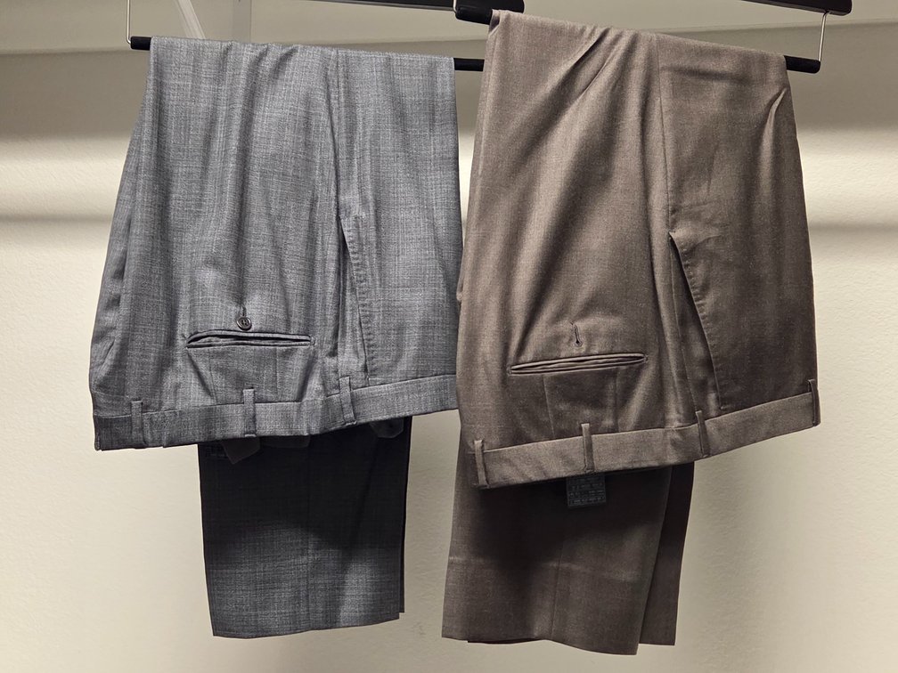 2 pairs of 34x32 Ermenegildo Zegna luxury trousers