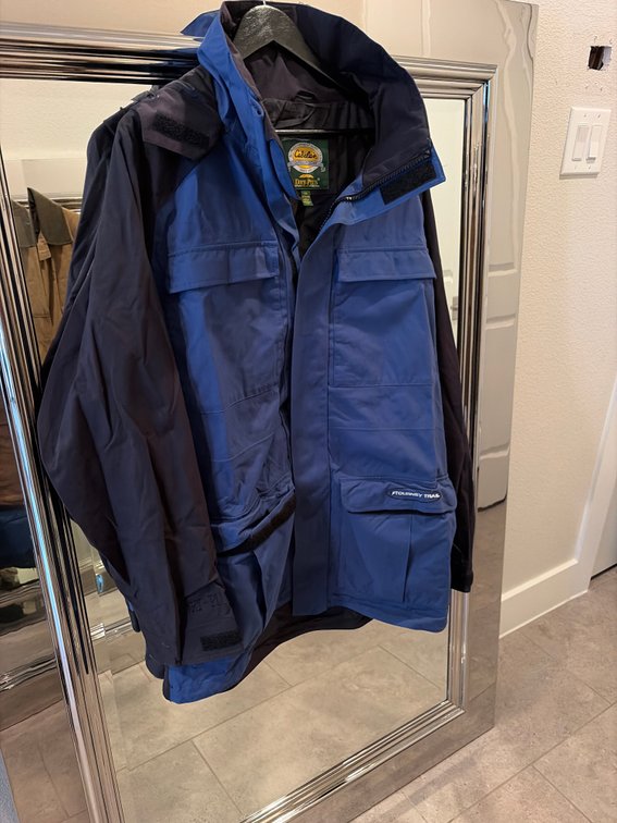Cabela’s dry-plus large Turney Trail snow jacket