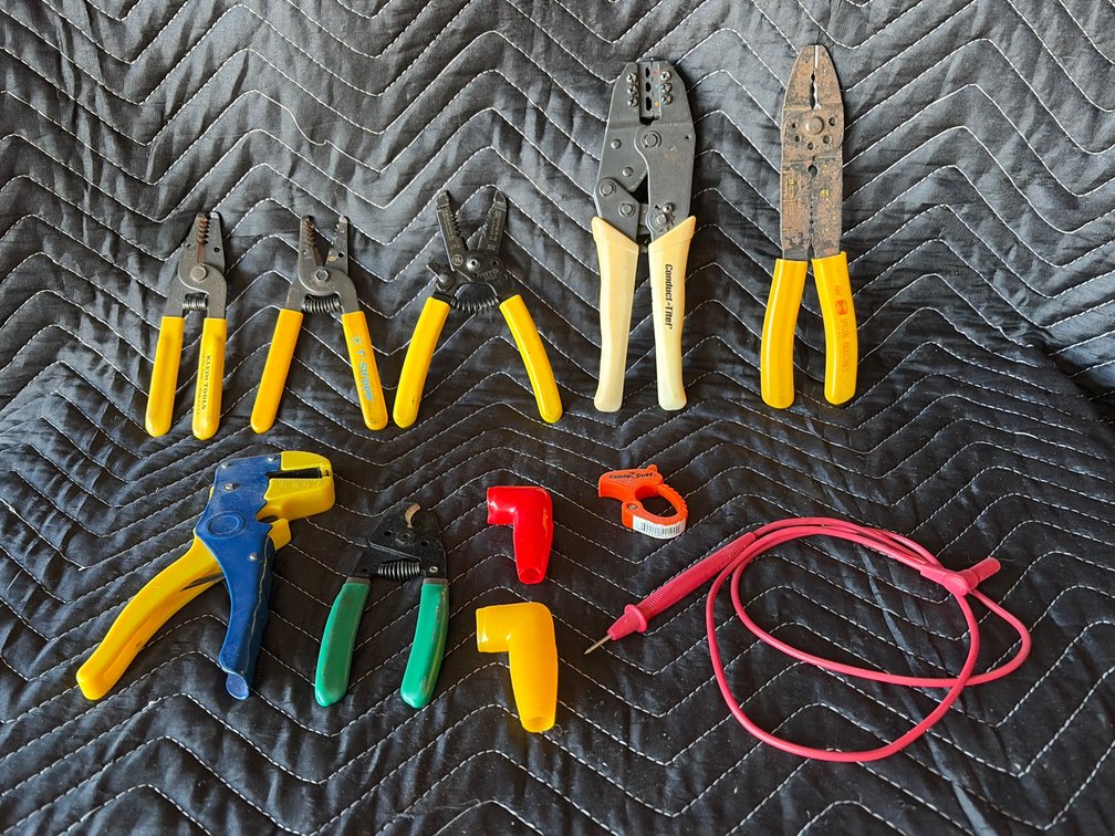 Electrical tools/wire strippers