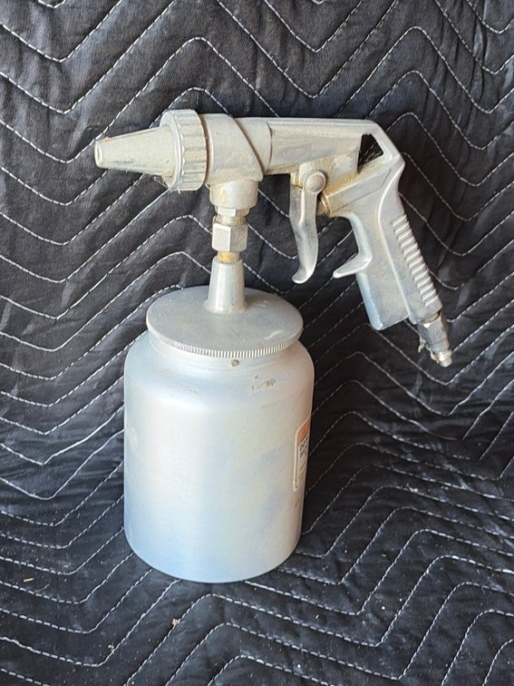 Pneumatic Paint Gun