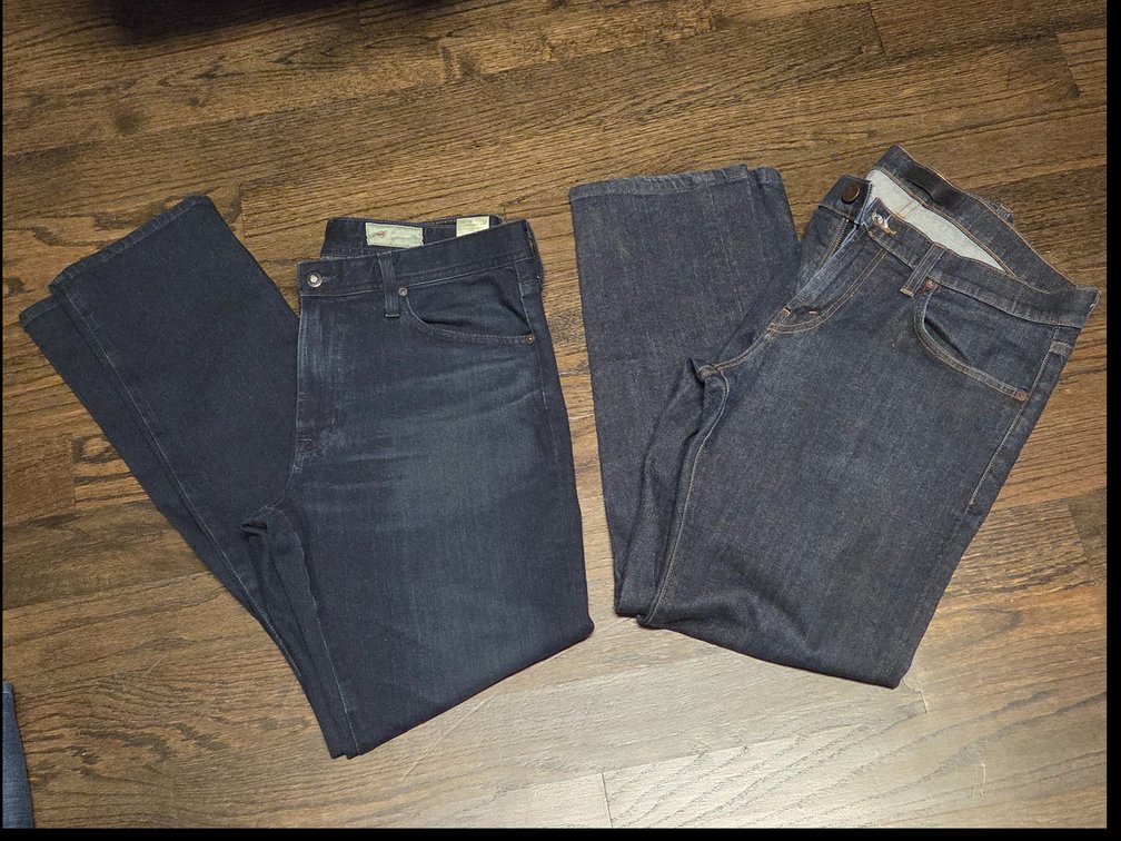 2 pairs size 32 Men's jeans