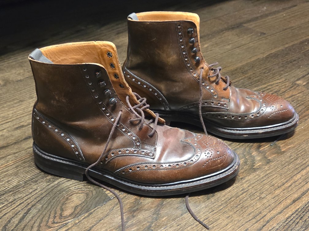 Crockett & Jones 8.5E brown leather wingtip brogue boots