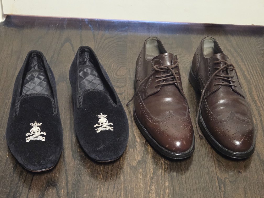 2 pairs Size 9 Men's shoes