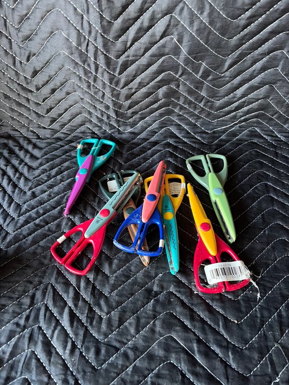 Shape scissors