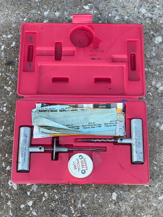 Safety seal, heavy duty tire plugging kit
