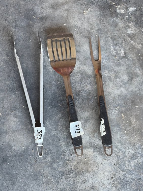 Three-piece barbecue grill tools