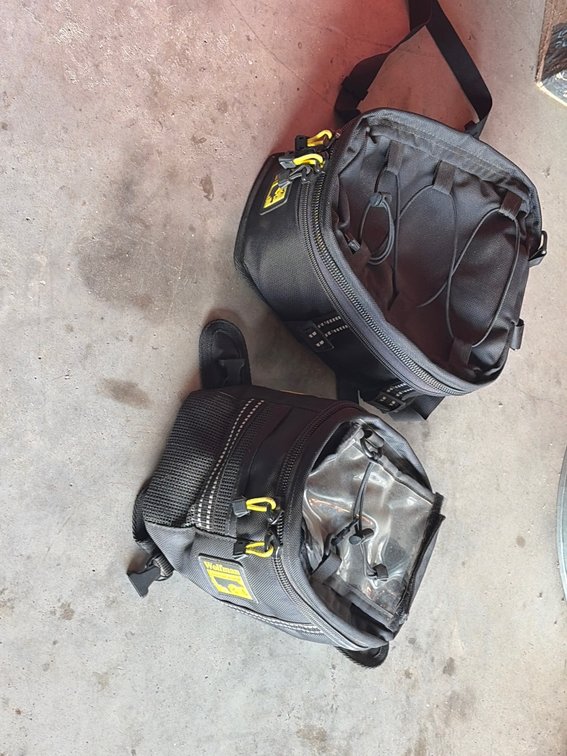 Wolfman motorcycle luggage, Garmin GPS, gloves