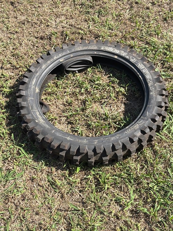 Perelli MT three 2100/100–18 59 hour motorcycle tire
