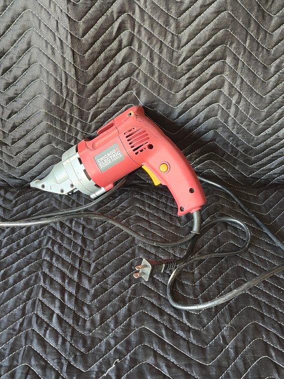 Chicago electric swivel head sheer