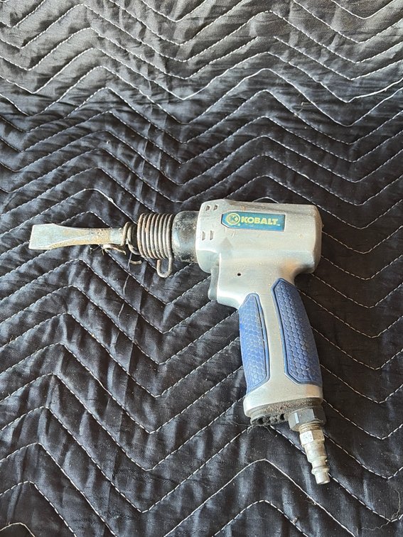 Kobalt air chisel