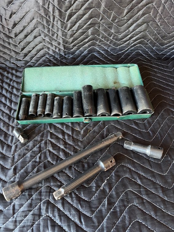 Vanadium 1/2” drive sockets + extensions
