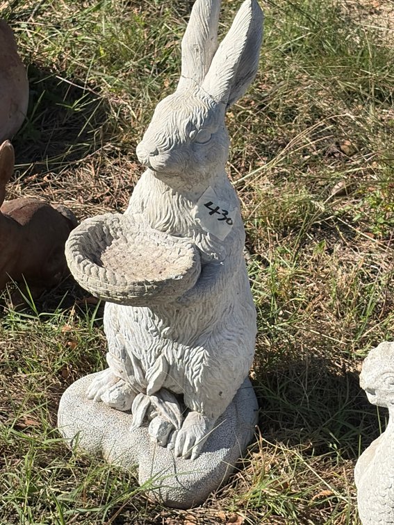 Concrete rabbit 17 inches
