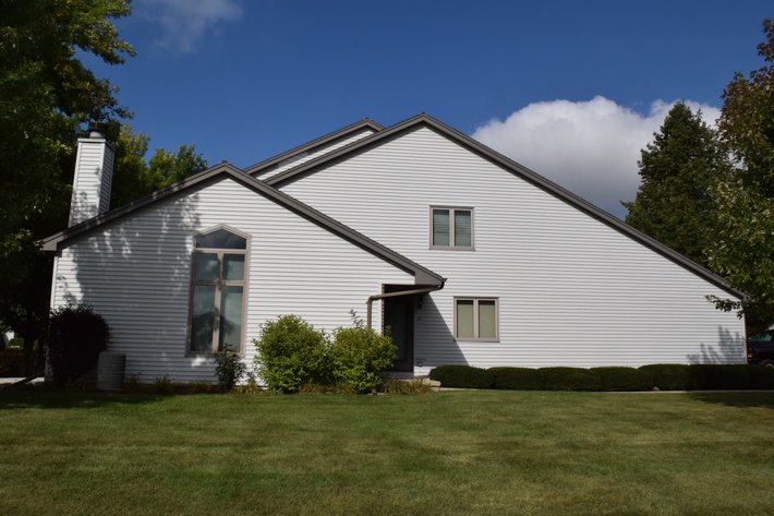 Image for Nicolet Landing Condominium for Sale - Accepted Offer