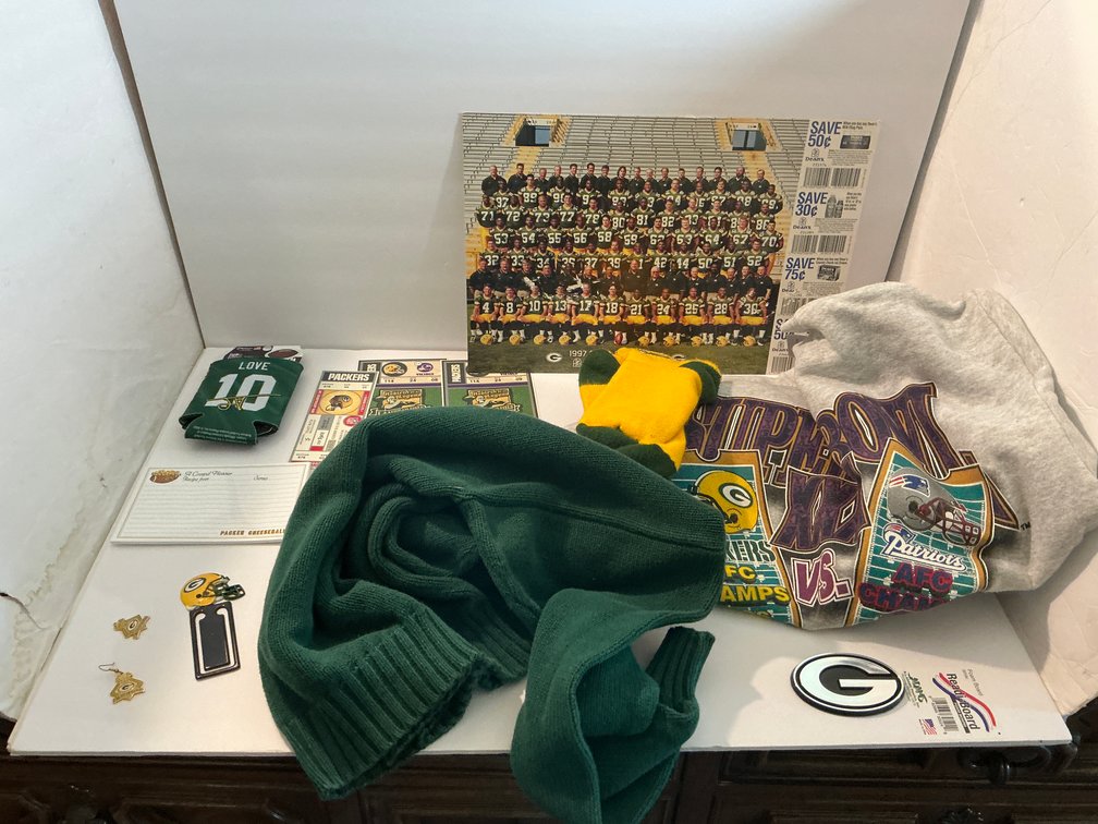 Packer clothes & Packer related -Master bedroom