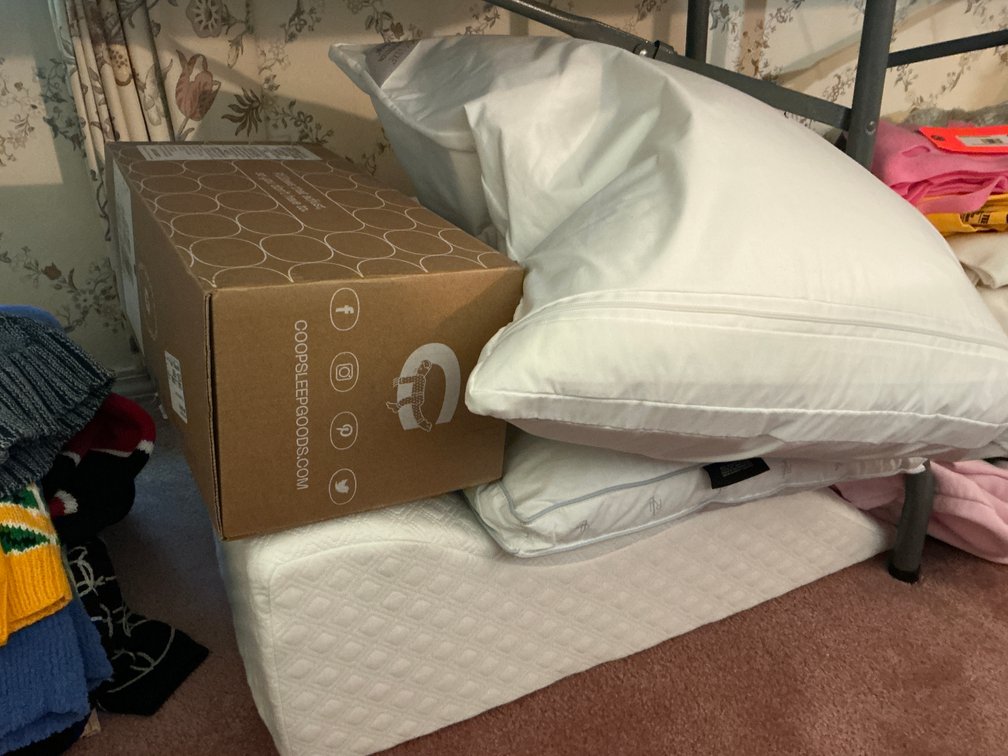 Pillows & assorted -Master bedroom