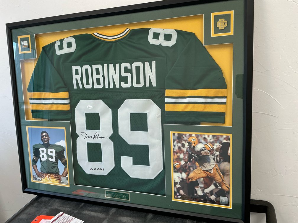 Framed & signed Dave Robinson jersey with photos & COA