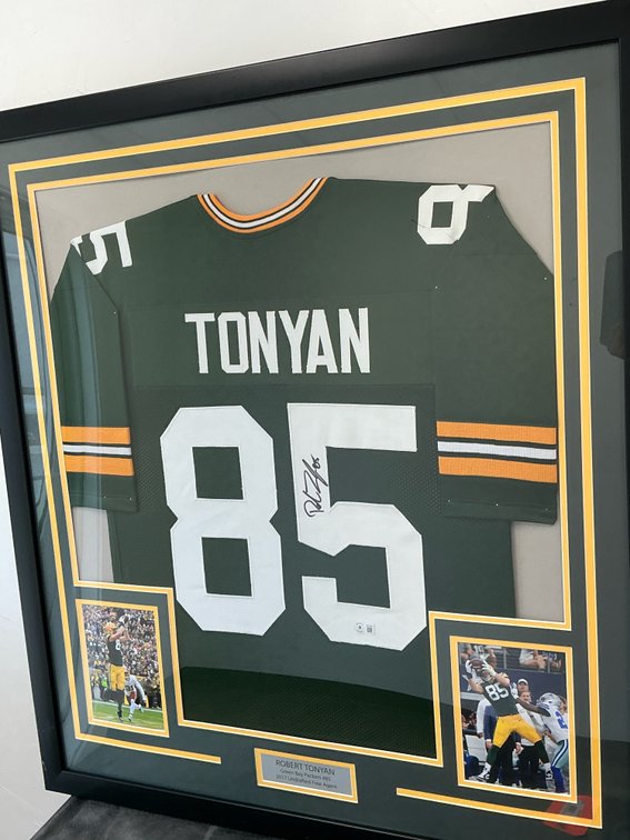 Framed & signed Robert Tonyan jersey with photos & COA