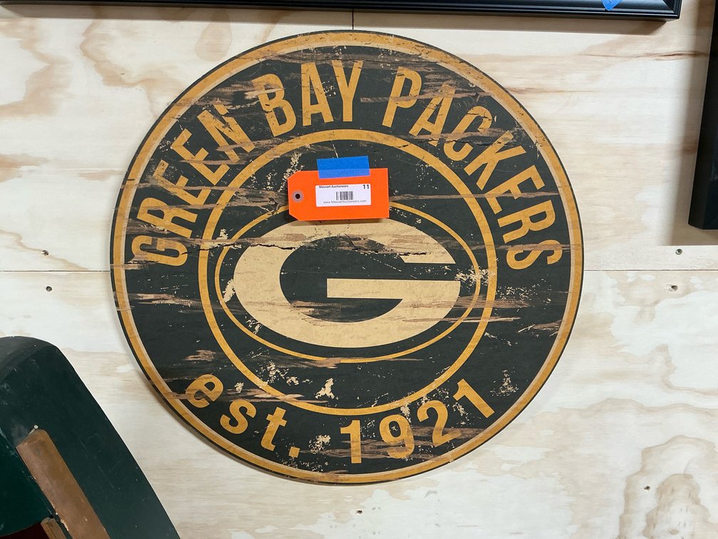 Round Packers sign 24” diameter