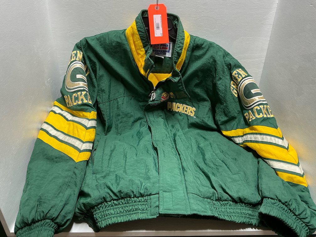 Zippered Packer jacket Size L with 3 pins