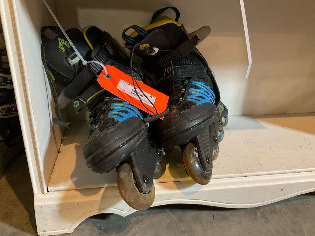 Pair of roller blades Size 4-8-Basement