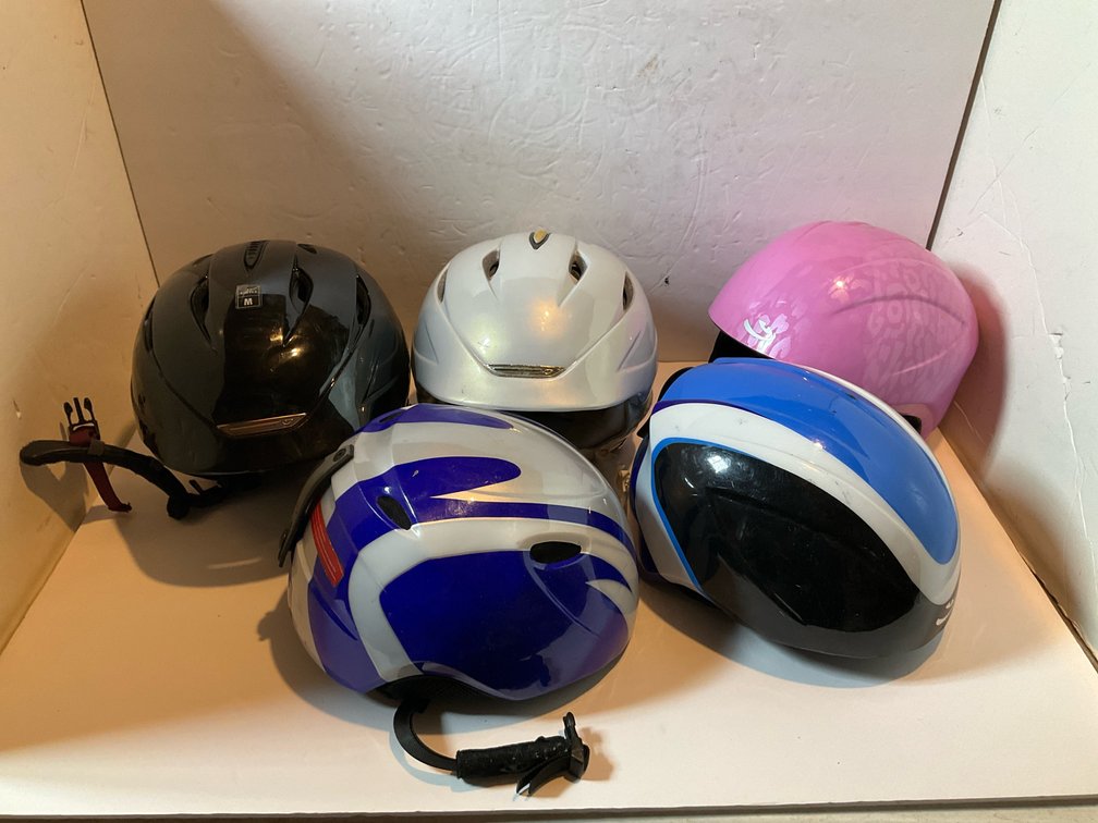 Bicycle helmets & snowboarding helmets-Basement