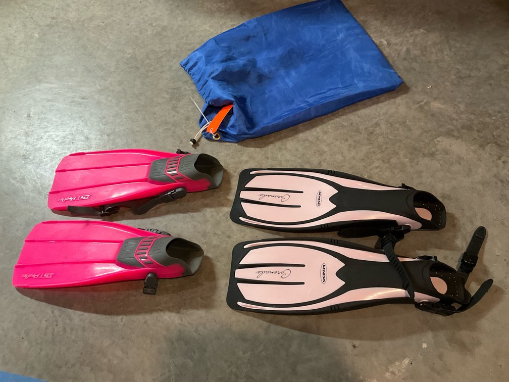 Snorkeling swim fins-Basement