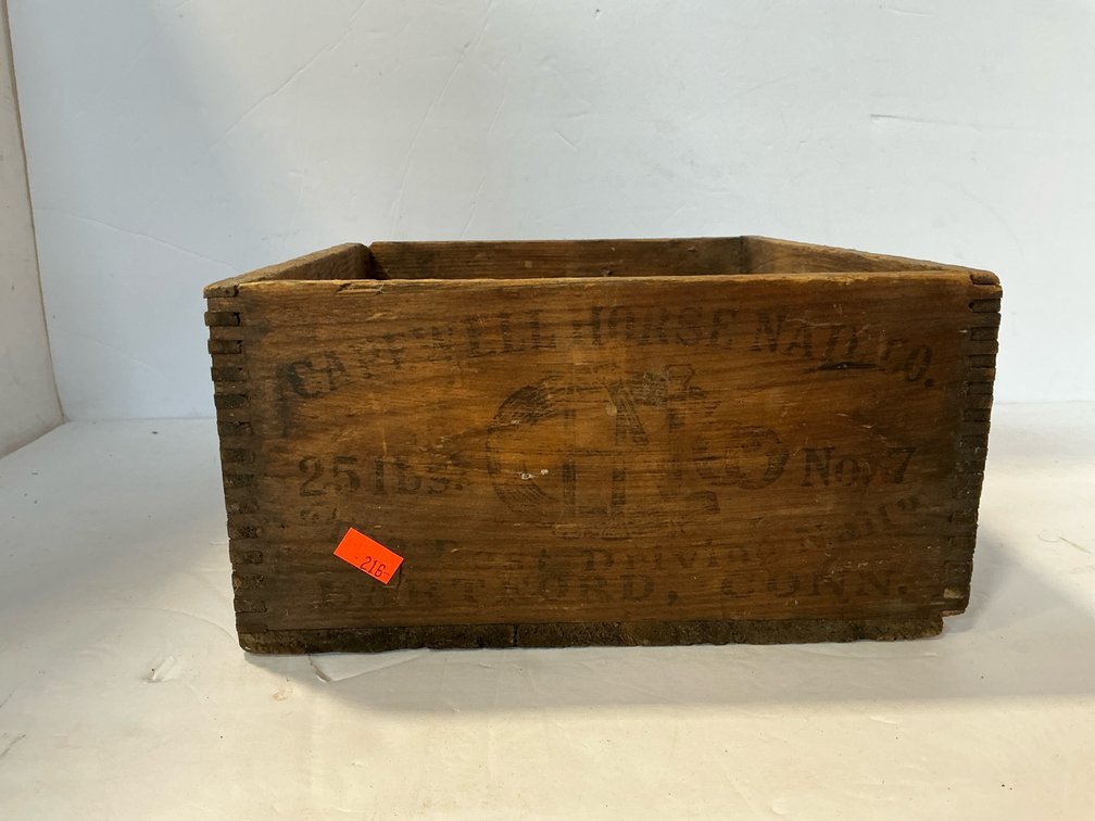 Small wood box