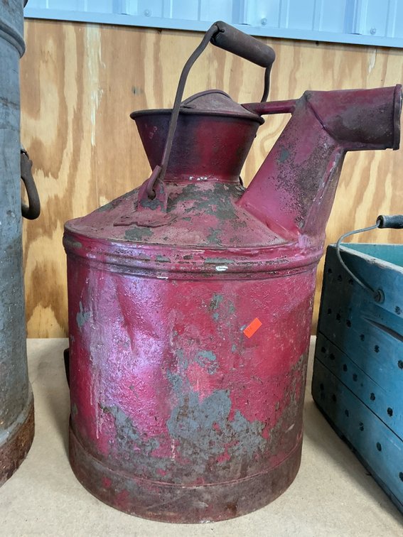Steel kerosene can