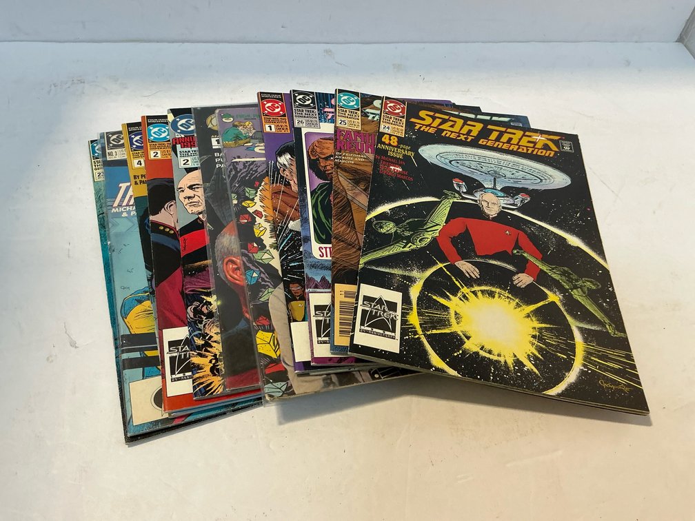 Assorted Star Trek comic books