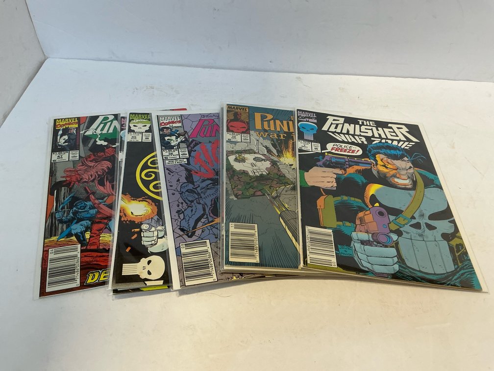 Assorted Marvel comic books