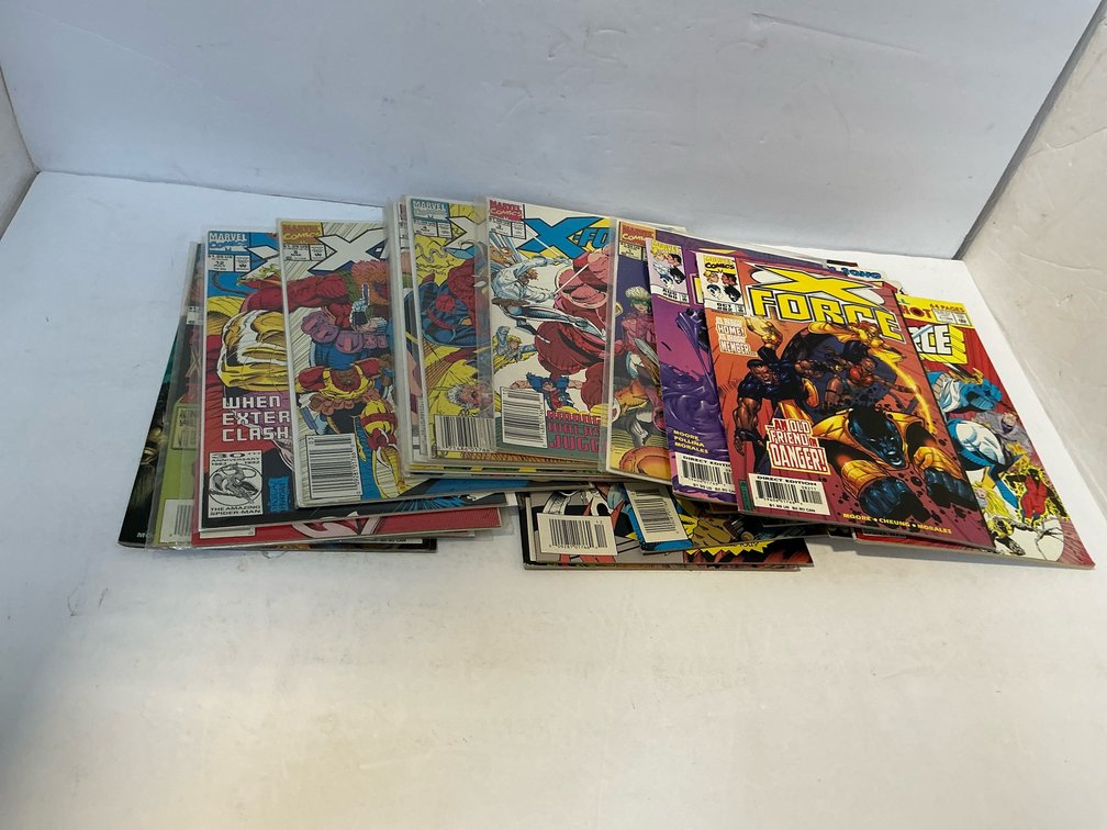 Assorted Marvel comic books