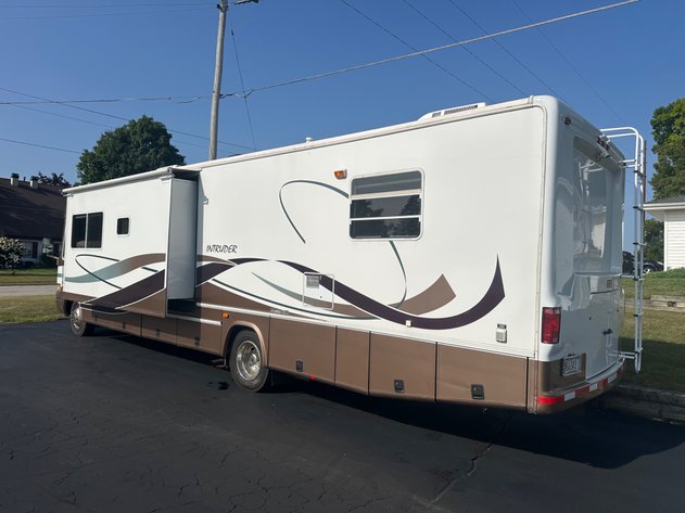 Image for 2000 Intruder Motorhome