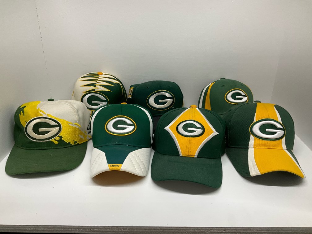 Grouping of new & like new Packer caps